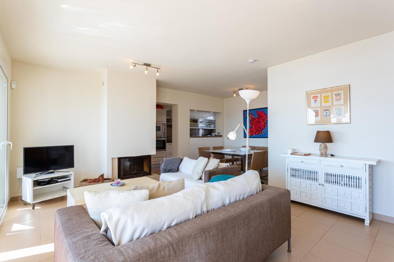 Charming Villa On The Seafront Marbella Esterno foto