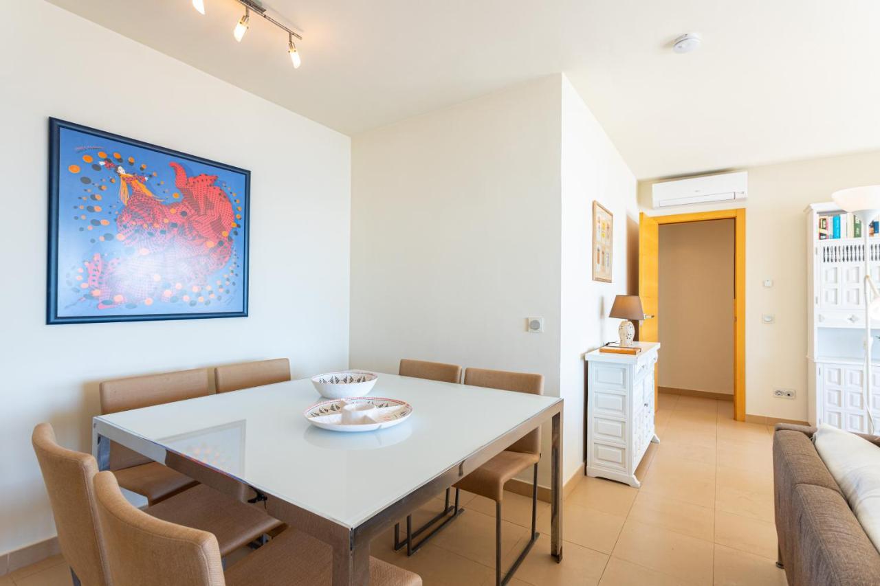 Charming Villa On The Seafront Marbella Esterno foto